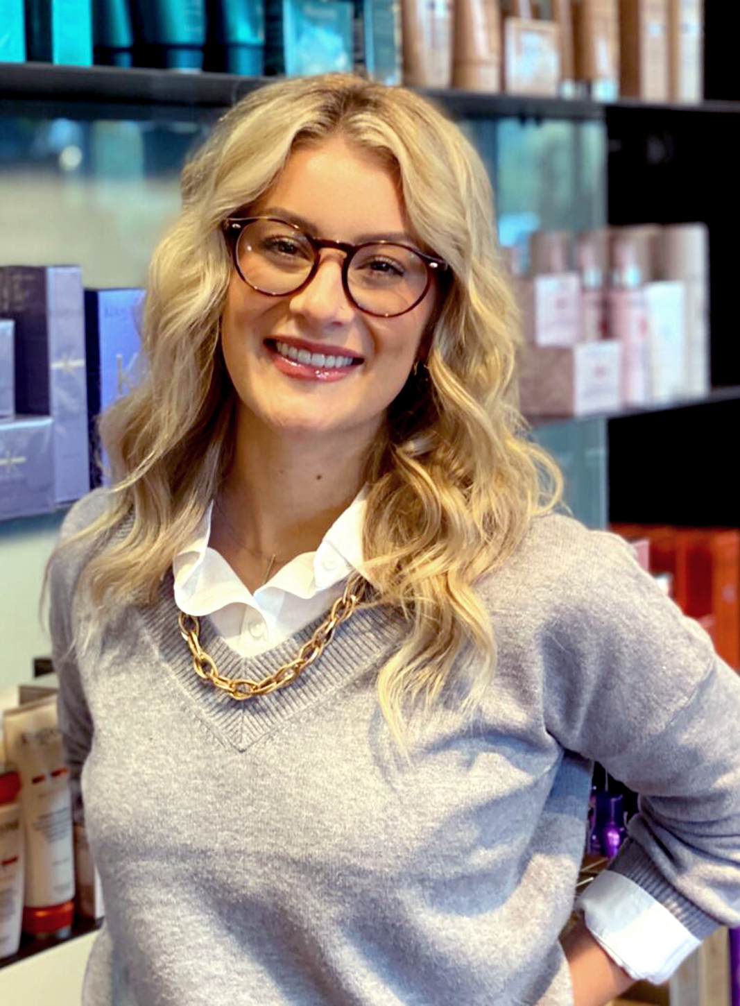 Beau Monde Salon Burnsville, MN Women's Hair, Nails and Skin Care