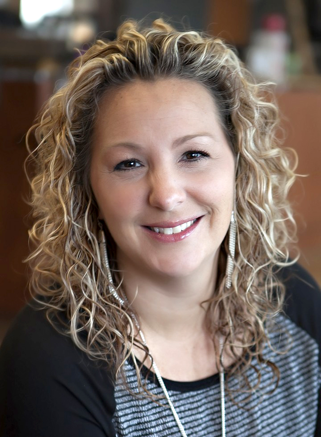 Beau Monde Salon Burnsville, MN Women's Hair, Nails and Skin Care